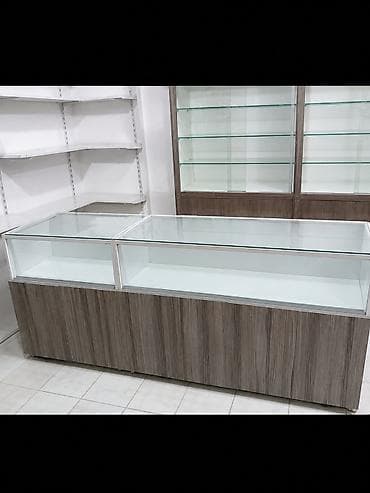 Rəf vitrinləri: Vitrin və mağaza mebeli dəsti - Material: Şüşə vitrinlər (şəffaf — 6