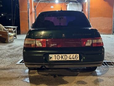 ваза напольная стеклянная высокая без узора: VAZ (LADA) 2110: 1.6 l | 2001 il 290000 km Sedan — 6