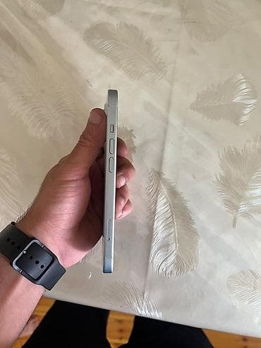 ref iphone satisi: IPhone 15, 128 GB, Ağ, Barmaq izi, Face ID — 3