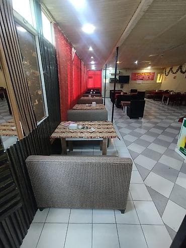 klassik divan: Kafe restoran ücün 10 dəst divan . Ölcu 1. 20 sm 2 divan 1 masa — 6