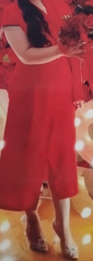 qırmızı kupalnik: Hec bir defekti yoxdu 1defe geyinilib — 2