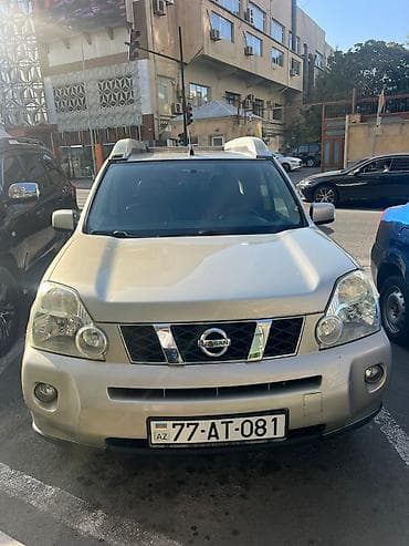 Avtomobil satışı: Nissan X-Trail SUV - Krossover/SUV, gümüşü rəng - Güclü ön radiator — 2