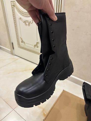 hərbi ayaqqabı: Hərbi batinka 39 razmer yeni heç istifadə edilməyib. Real alıcıya — 2