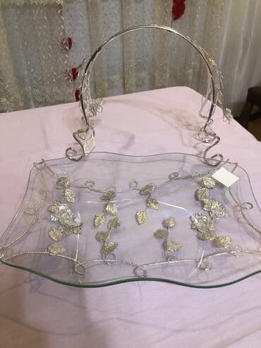 corek qablari: İşlənməyib,qutusundadır.Birkası ustündədir — 6