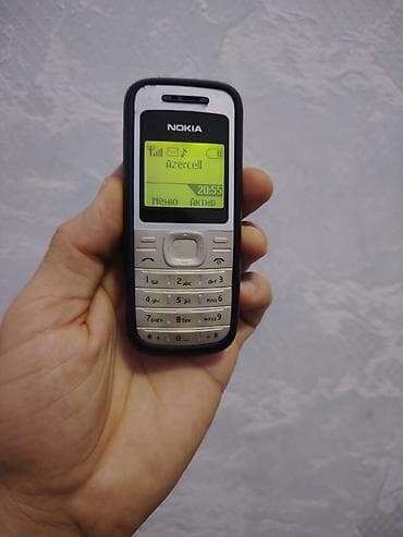 telefon kreditle: Nokia 1202 Orginal Antikvar Telefondur Super isleyir seside eladir — 2