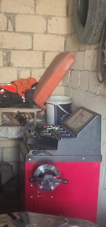 Avtoservis avadanlıqları: Təkər balanslaşdırma aparatı
0706693197 bu nöm əlaqə saxlıyın — 1