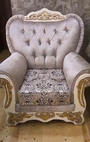 gaming masa: Divan — 1