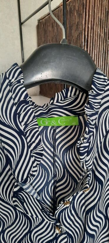 rabia hicab butik instagram: Phardidən endirimdə 110 manata almışam.Öz qiyməti 225 manatdı.Əynimə — 2