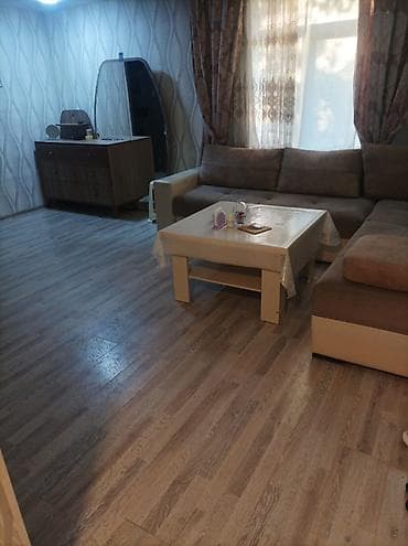 semkirde ev: Gəncə şəhərində tam mərkəzdə bina evi kirayə verilir evin hər bir — 1