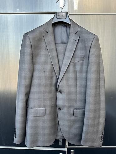 ziyafet geyim: Xüxusi sayda buraxılmış Altınyıldız kostyumu satılır. İstanbuldan — 1