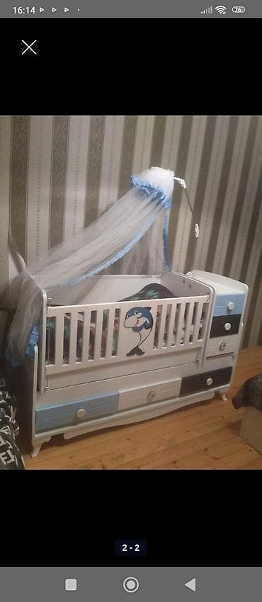 Oğlan və qız üçün, Dördbucaq, Beşik, Dəstsiz, Matrassız, Yellənmə mexanizm ilə