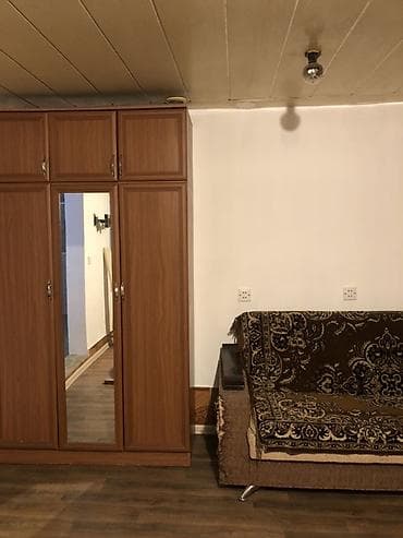 əmircanda kirayə ev: Kirayə verilir: yeni Ramana . Kamunal daxil. Tək qadın 200 man. Ailə — 3