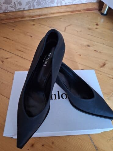 4xl nece razmerdi: Tuflilər, Ölçü: 39, rəng - Qara, İşlənmiş — 1