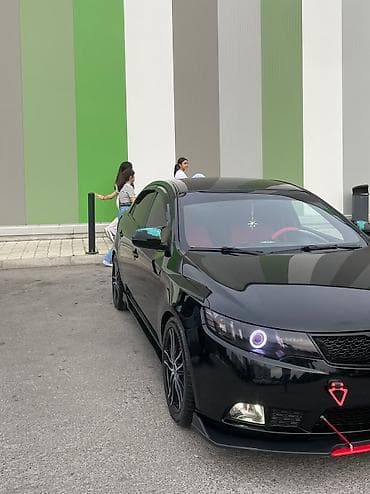 kia sport: Kia Cerato: 1.6 l | 2012 il Sedan — 4