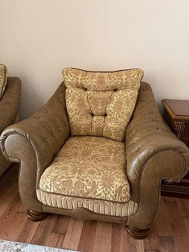 Klassik salon mebel dəsti – 2 kreslo + TV stendi 2 ədəd klassik