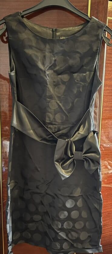 Heri bir paltar 10 azn,maraqlananlar etrafli sekil gonderilecekQadın