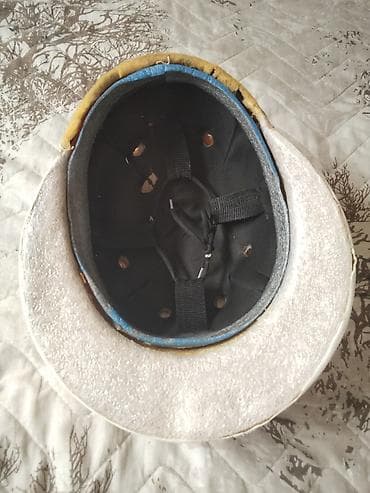 Шлемы: At minmek üçün kaska yaxşı vezyetdedir sadece üzlenmelidir vatçap — 2
