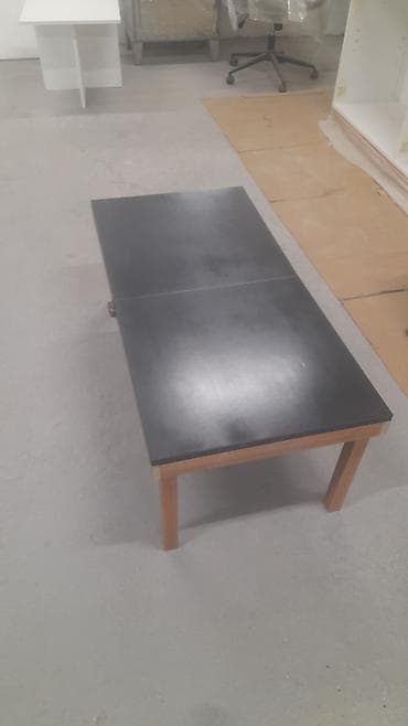 stol metbex: Qatlana bilən masa - Material: taxta karkas, tünd (qara) laminat üst — 1