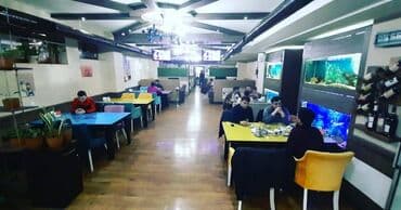 sumqayit bulvarinda restoranlar: Nəsimi rayonu,Memar Əcəmi metrosunun yaxınlığında, 300 kv sahəsi olan — 1