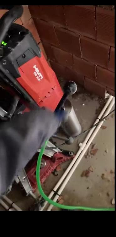 televizor ekrani temiri: - Hilti DD 200 stansiyalı almaz karot qurğusu ilə dəliklərin kəsilməsi — 2