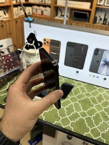 4s iphone: IPhone 16 Pro, 256 GB, Black Titanium — 7