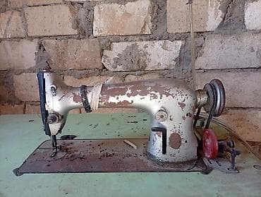 et masini: Elektrik mühərrikli tikiş maşını satılır. Maşın sənaye tipli metal — 1