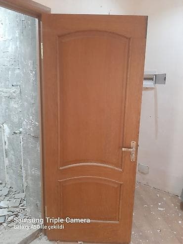 seyfi qapi: İşlənmiş Otaq qapısı 80x200 sm Zamok ilə, Ünvandan götürmə — 1