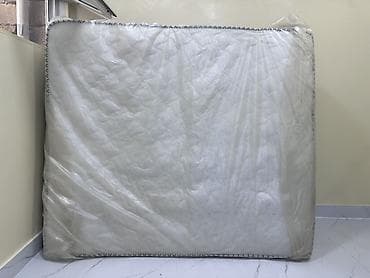 Döşəklər: Ortopedik döşək - Ölçü: təxmini king-size (geniş və hündür format) — 1