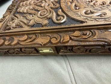 nerd taxtasi: Nərdi oynamağı sevənlər üçün hədiyyəlik Əl işi olan, üzərində oyma — 11