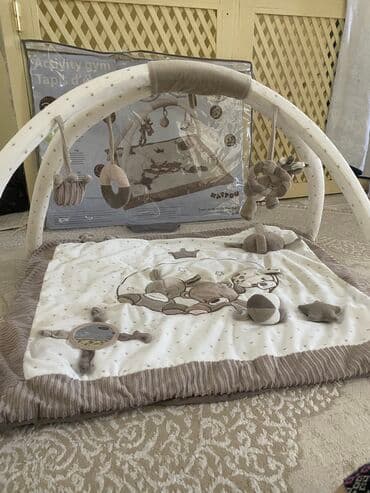 uşaqlar üçün keçə şap şapları: Xaricdə almışıq 75 evroya çox az istifadə etdim yenidir.40 azn — 2