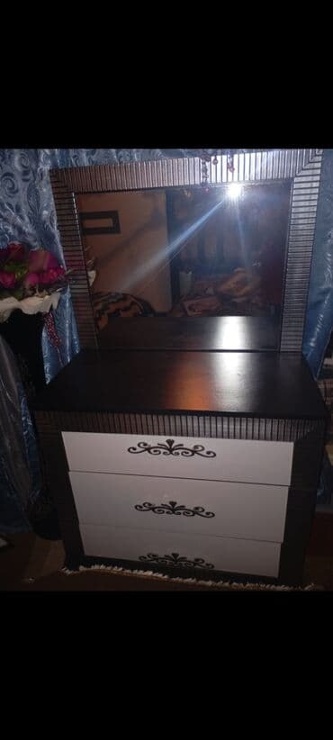 вешалка в прихожую настенная: İkinəfərlik çarpayı — 1