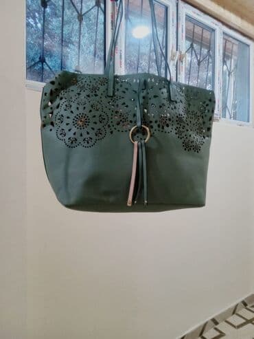 Qadın üçün əl çantası/tote - Rəng: yaşıl - Material: süni dəri - Üst