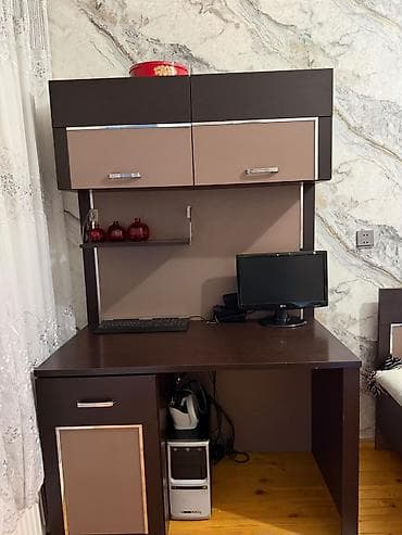 bilgisayar seti: Düz masa, Polkalı, Siyirməli, Sadə laminat, Zəmanətsiz, Kredit yoxdur — 1