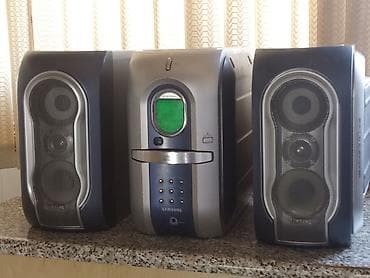 apple ipod touch: Samsung mini Hi-Fi musiqi mərkəzi – 2 əsas akustik kolonka + mərkəzi — 1