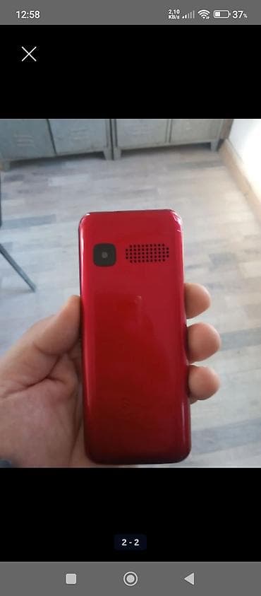 60 manata telefon: 2 sim kartlıdı yaddaş kartı destekliyir, kameralıdı. problemsiz — 2