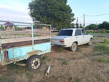 авто: VAZ 2101 + qoşqu - Sedan kuzov, 4 qapı - Rəng: açıq boz - Ön və arxa — 4