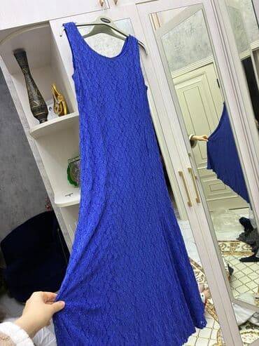 uzun yupqa: -44-46 bedene mavi gupurden uzun don
Ideal veziyetdedir 1 defe geyilib — 2