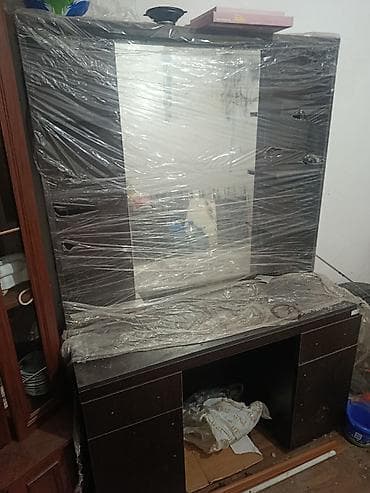 Təcili! Bərbər və salon üçün termo (güzgülü masa), tək və ya cüt lalafo.az -da Təcili! Bərbər və salon üçün termo (güzgülü masa), tək və ya cüt