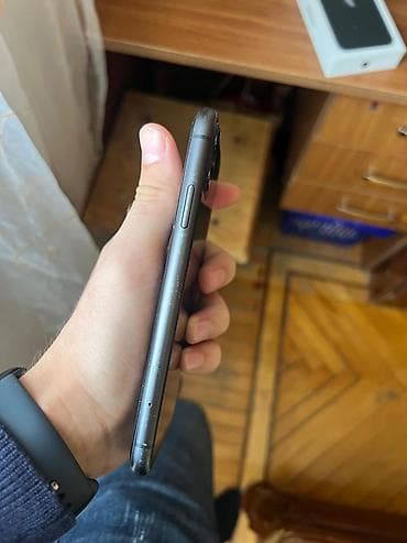 azerbaycan iphone 12 pro max: IPhone 11, 64 GB, Qara, Face ID — 3