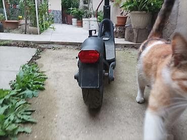 su skuter satisi: ​Salam.Navee V40 Pro elektrik samokatını ​Samokatın korpusu — 8