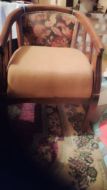 santa klaus: Diqqət cox qədimi sandıgq. 1 əsrə yaxın yaşı var. Bunun icinə həmişə — 2