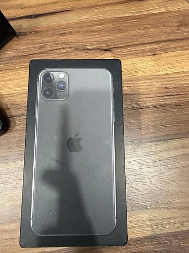 apple earpods: IPhone 11 Pro Max, Space Gray — 5
