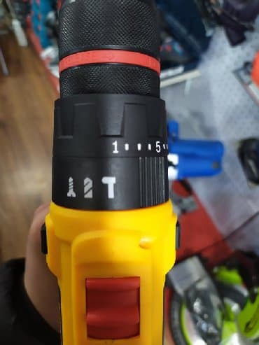 led lampe na baterije: Drel devalt argenal yeni keyfiyyetli təmiz 21w qarantiya ilə satılır — 2