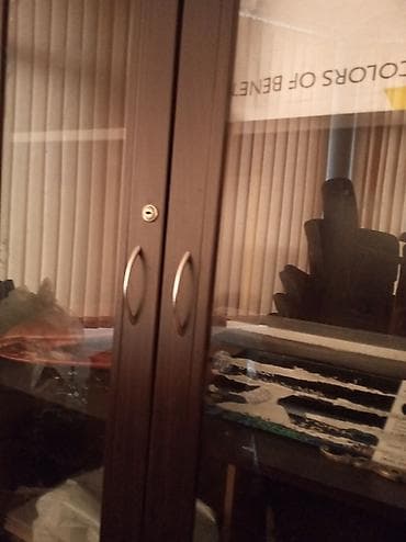 Şkaf satılır. Əla vəziyyətdə