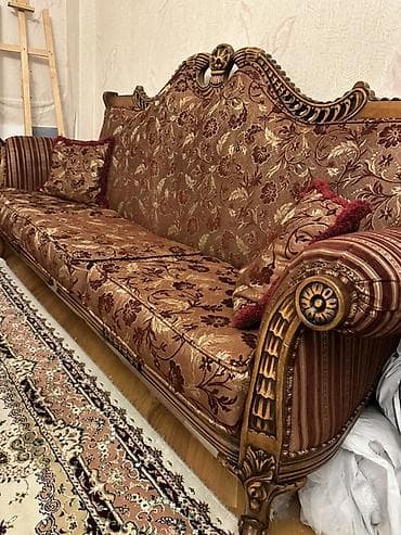 Klassik divan, 3 nəfərlik, Taxta