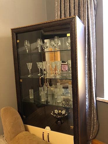 ref: Şüşəli dolab vitrini, İşlənmiş — 2