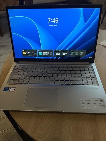 ASUS: Yenidir Cəmi bir ay işlənib ASUS Vivobook noutbuku - Ekran: 15.6" — 3