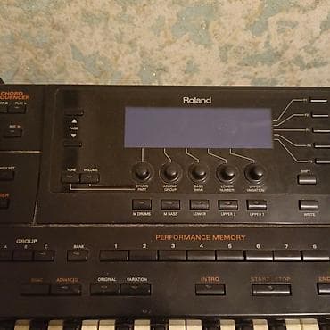 Велосипеды: Roland G-800 yaxşı vəziyyətdədir hər funksiyası işləkdir, içində — 6