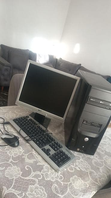Stolüstü kompüter dəsti Tərkib: - Sistem bloku – qabaq paneldə güc