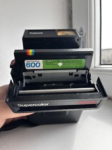 kompyuter hisseleri: Polaroid Supercolor 635CL instant kamera - Orijinal Polaroid 600 — 2